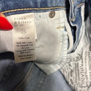 NEW Frank & Eileen brand new ankle cropped jeans size 25
I have multiple pairs